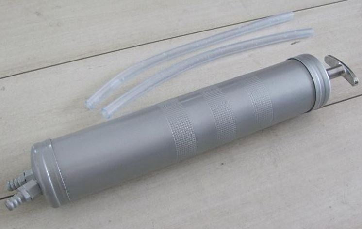 Шприц для отсоса и залива жидкостей 0,5 l